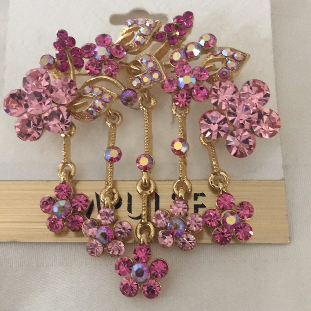 NWT Pink/Magenta Floral Pin/Dangling Flowers.